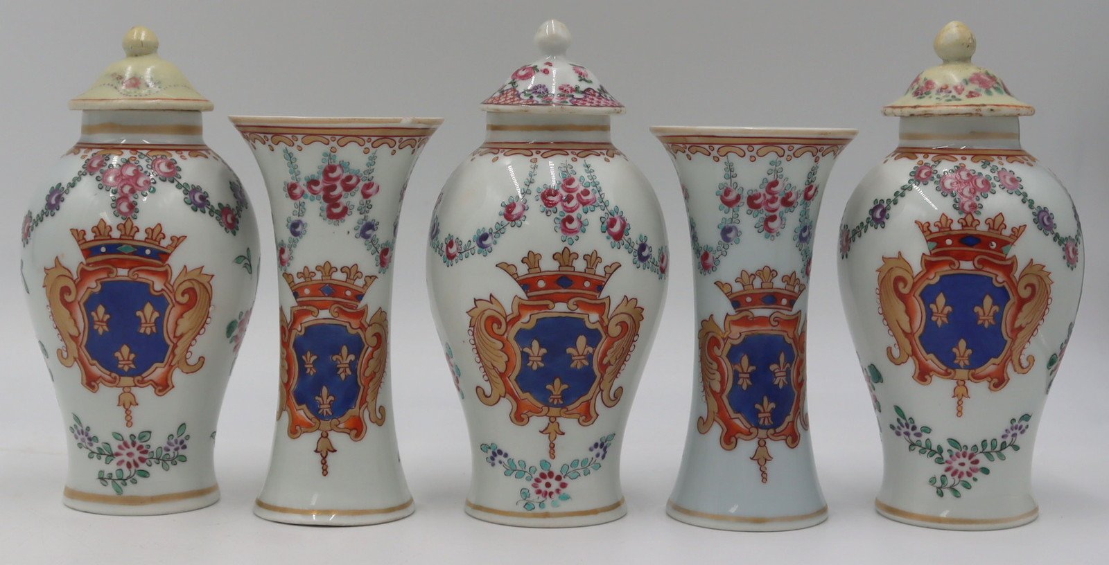 5 PC. CHINESE FAMILLE ROSE ARMORIAL
