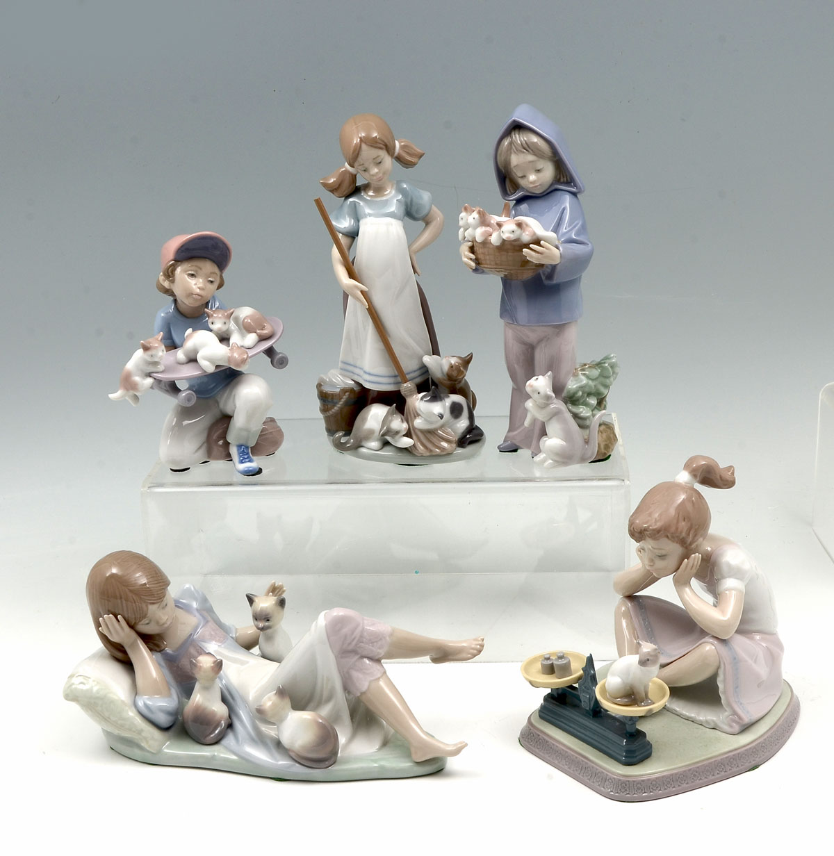 5 PC. LLADRO CHILD & CAT