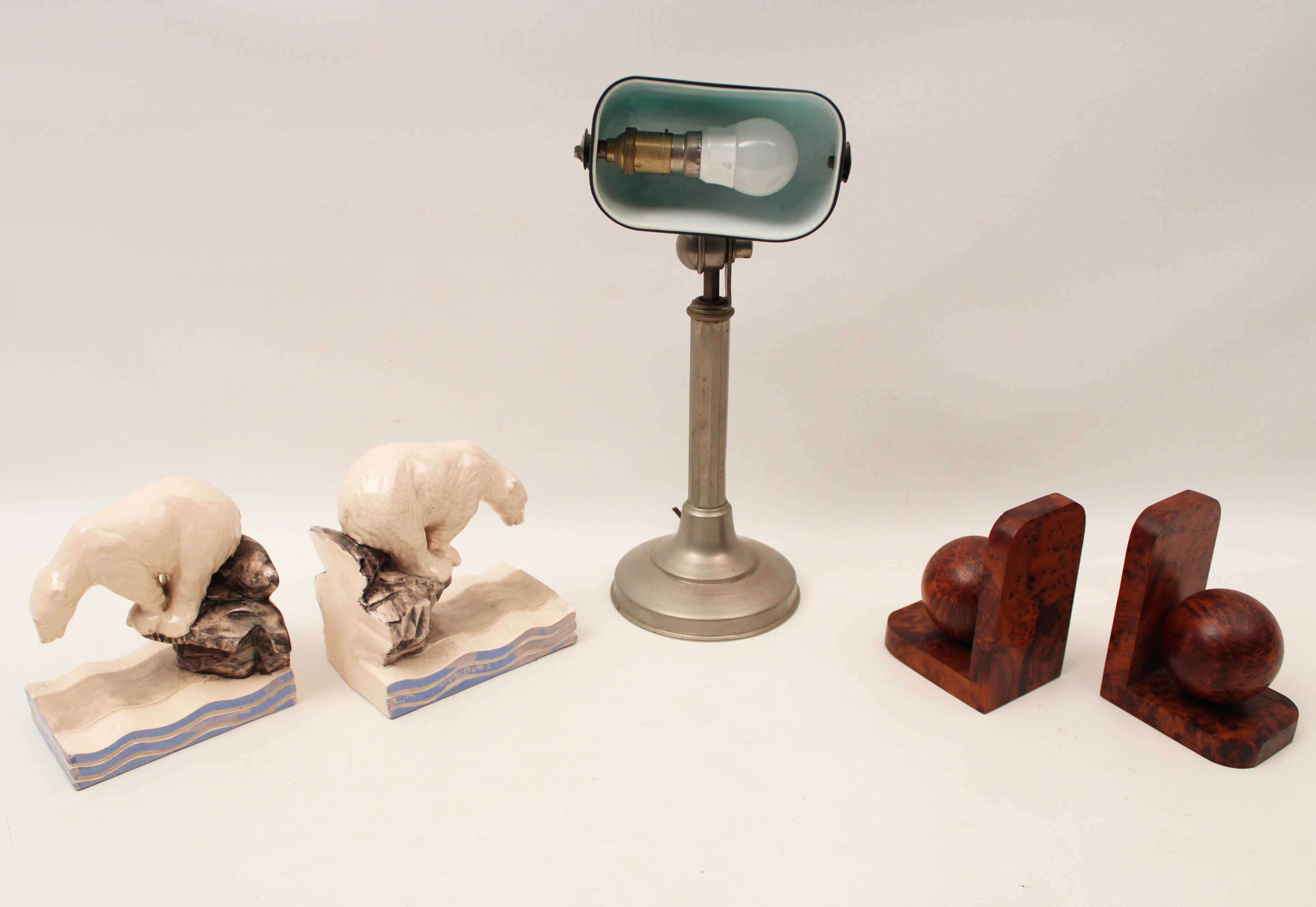 5 PC. LOT OF DESKTOP ITEMS 5