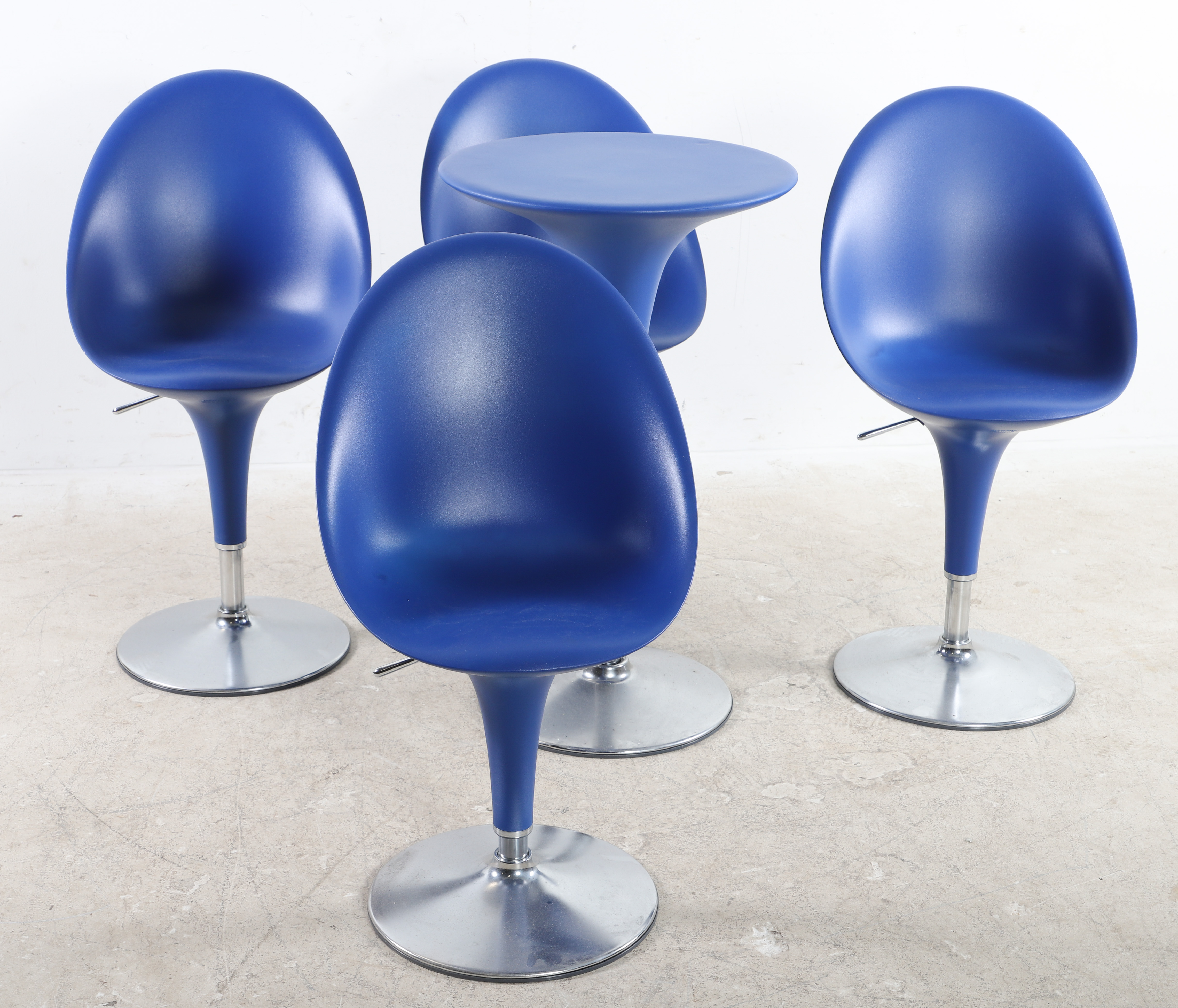(5) pc Magis Modern Design