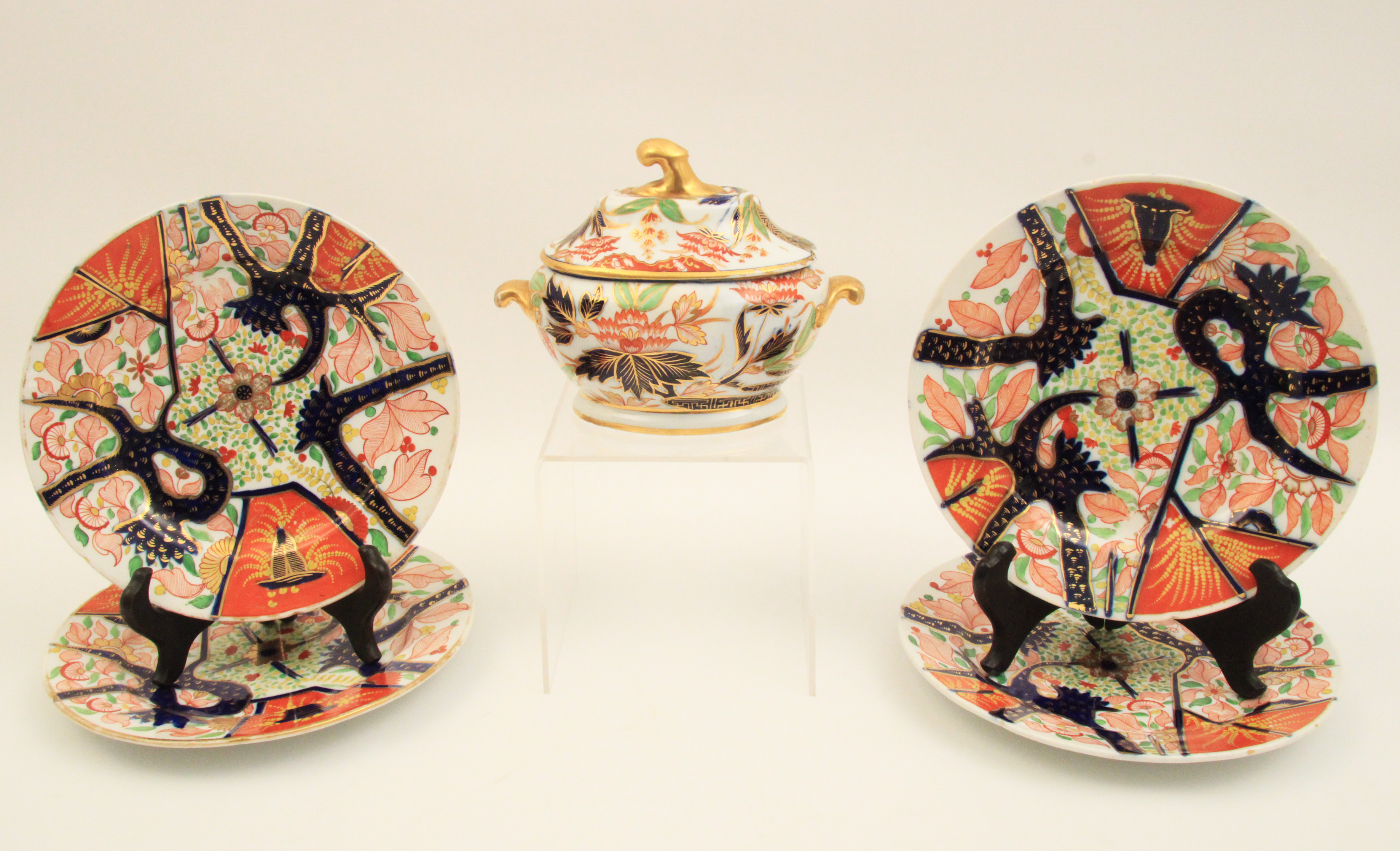 5 PC. MISC. LOT OF IMARI COLORED
