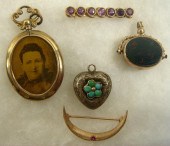 5 pcs Victorian jewelry,  unm