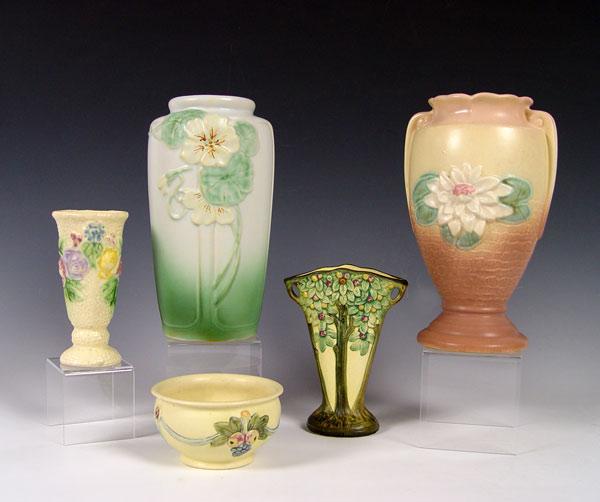 5 PIECE GROUP POTTERY INCLUDES