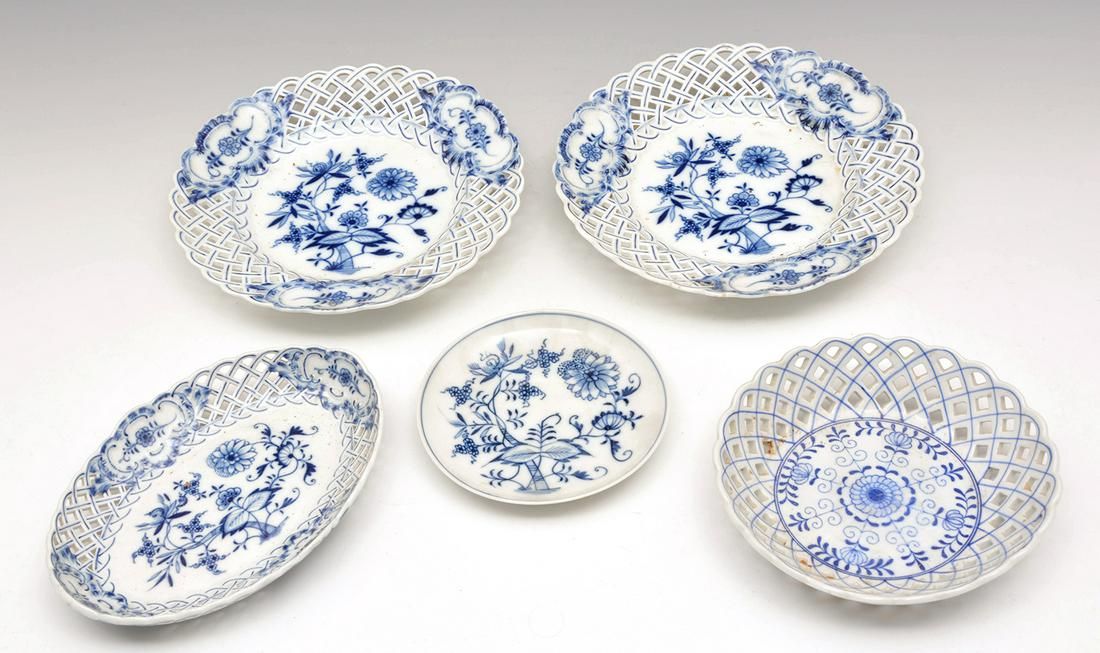 5 PIECE MEISSEN PORCELAIN GROUPING5