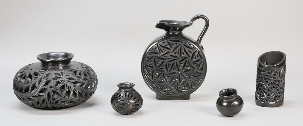 5 PIECES DONA ROSA INCISED