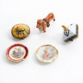 5 PORCELAIN MINIATURESPlates,