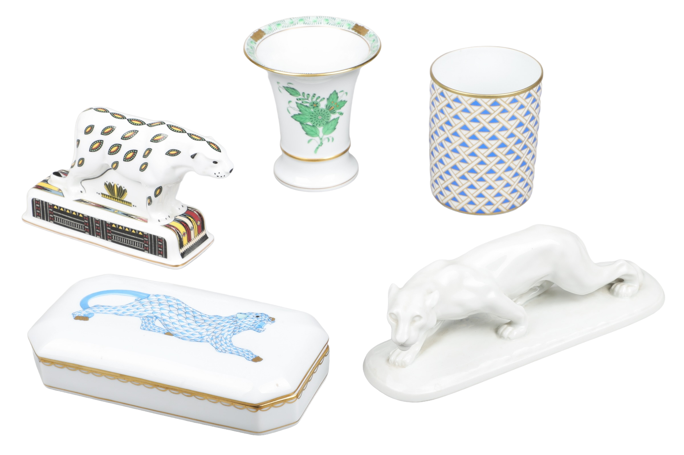 (5) Porcelain panther and vase