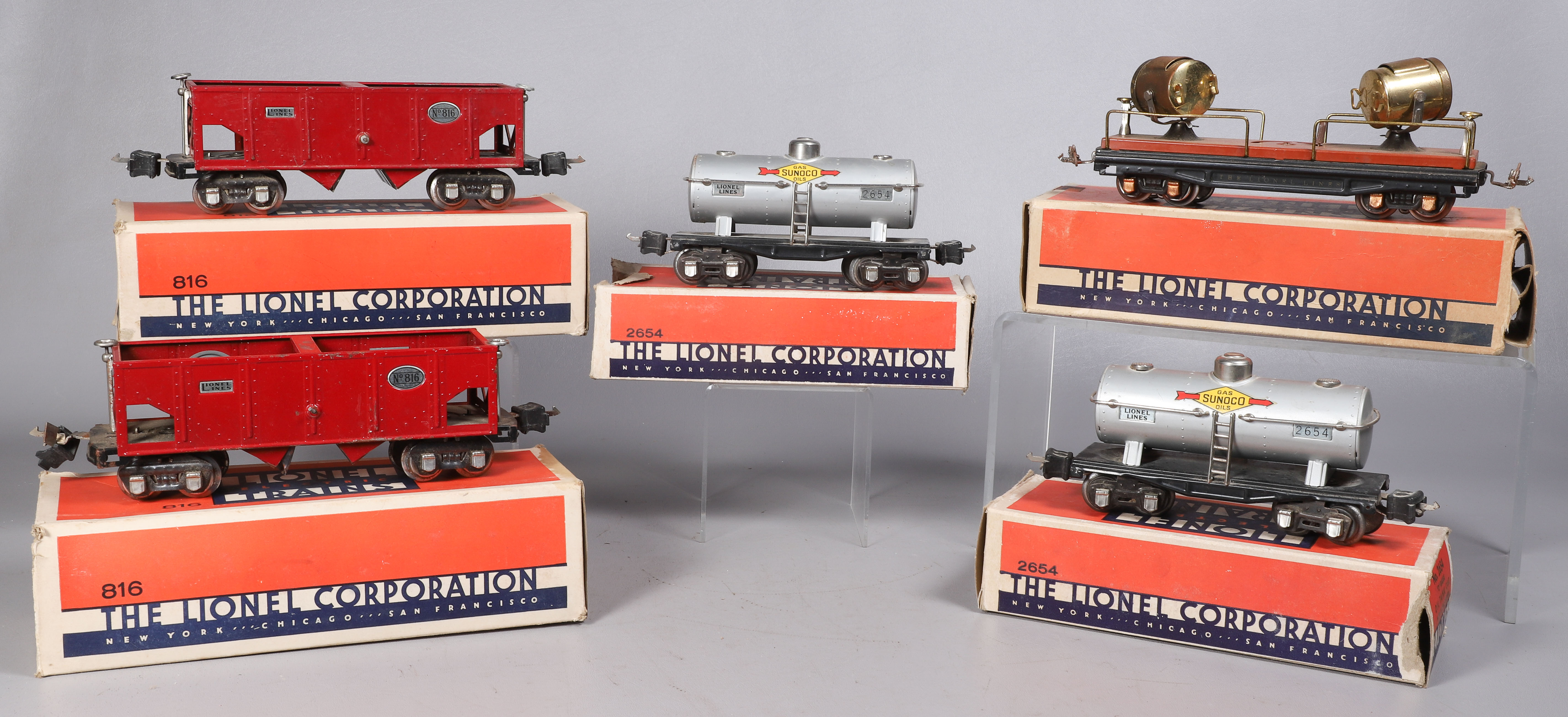(5) Prewar Lionel train cars, O