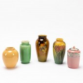 5 ROOKWOOD POTTERY VESSELS, MO