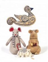 (5) VINTAGE STUFFED ANIMALS In