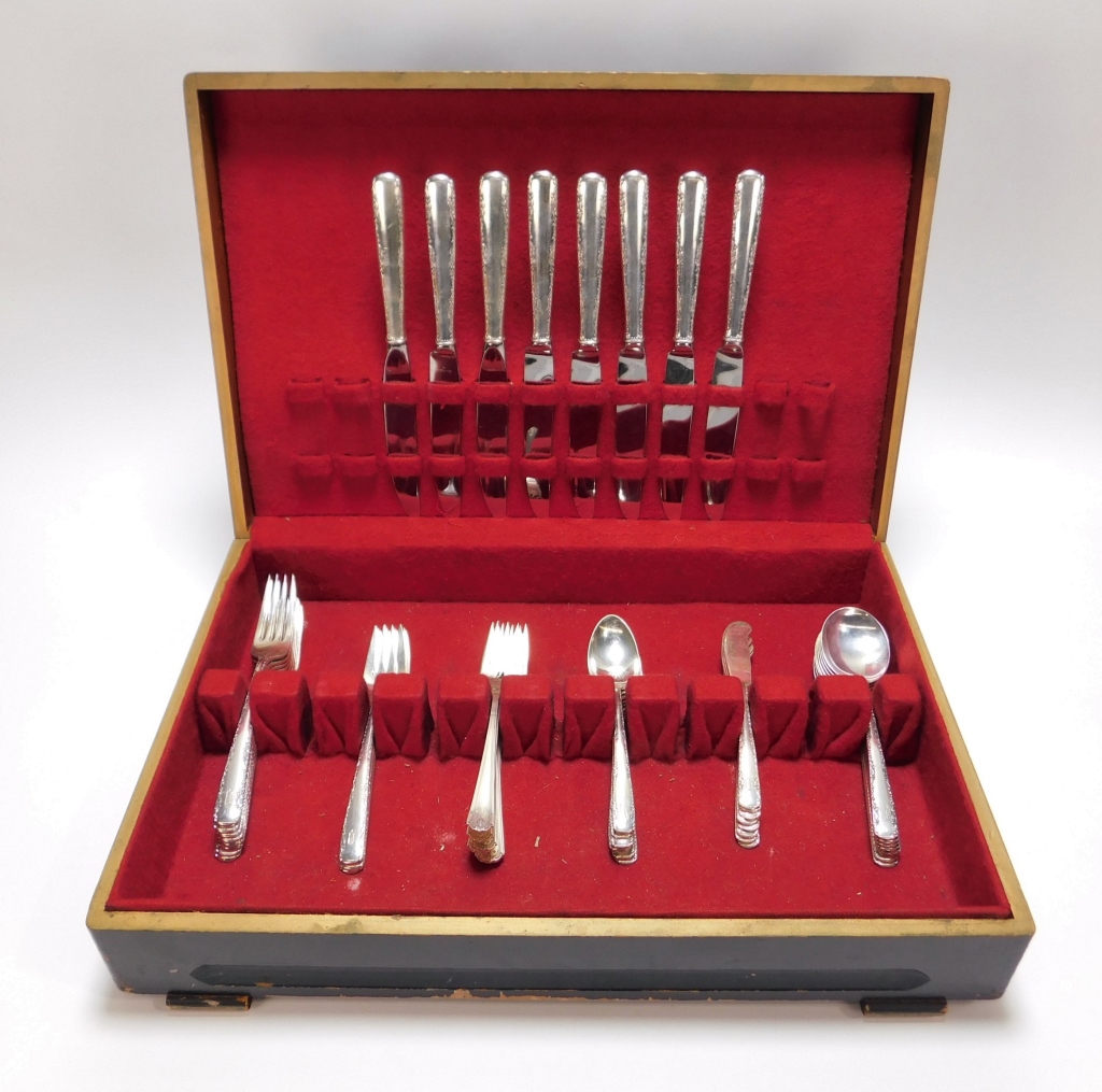 53PC GORHAM CAMELLIA & OTHER SILVER