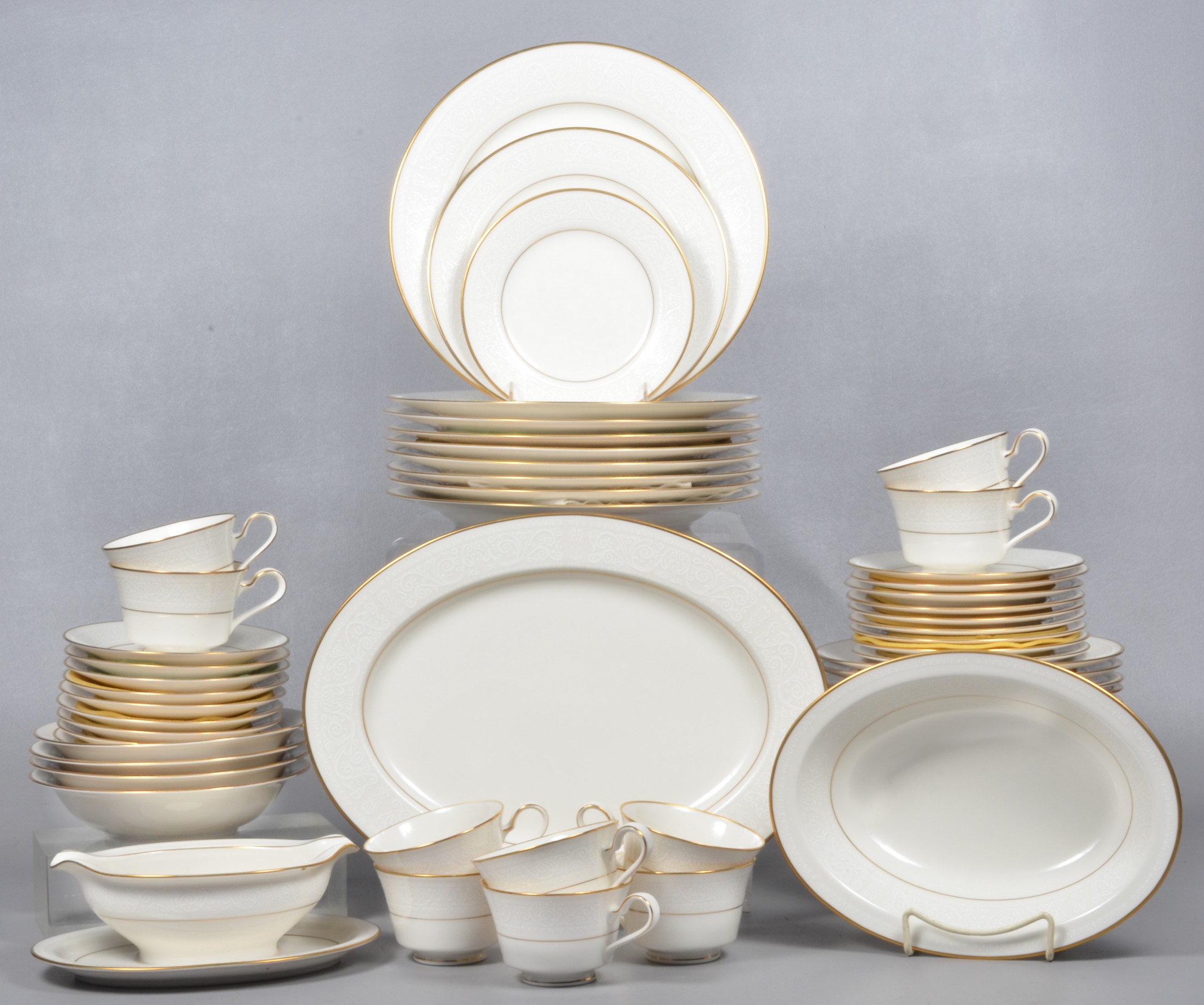 (55) Pcs Noritake porcelain