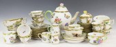 (56) HEREND 'QUEEN VICTORIA' T