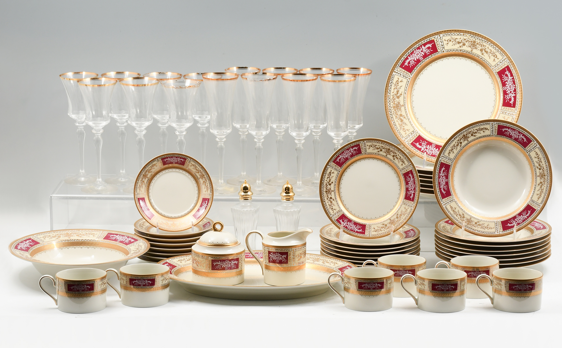 59 PC. MIKASA POMPADOUR RUBY