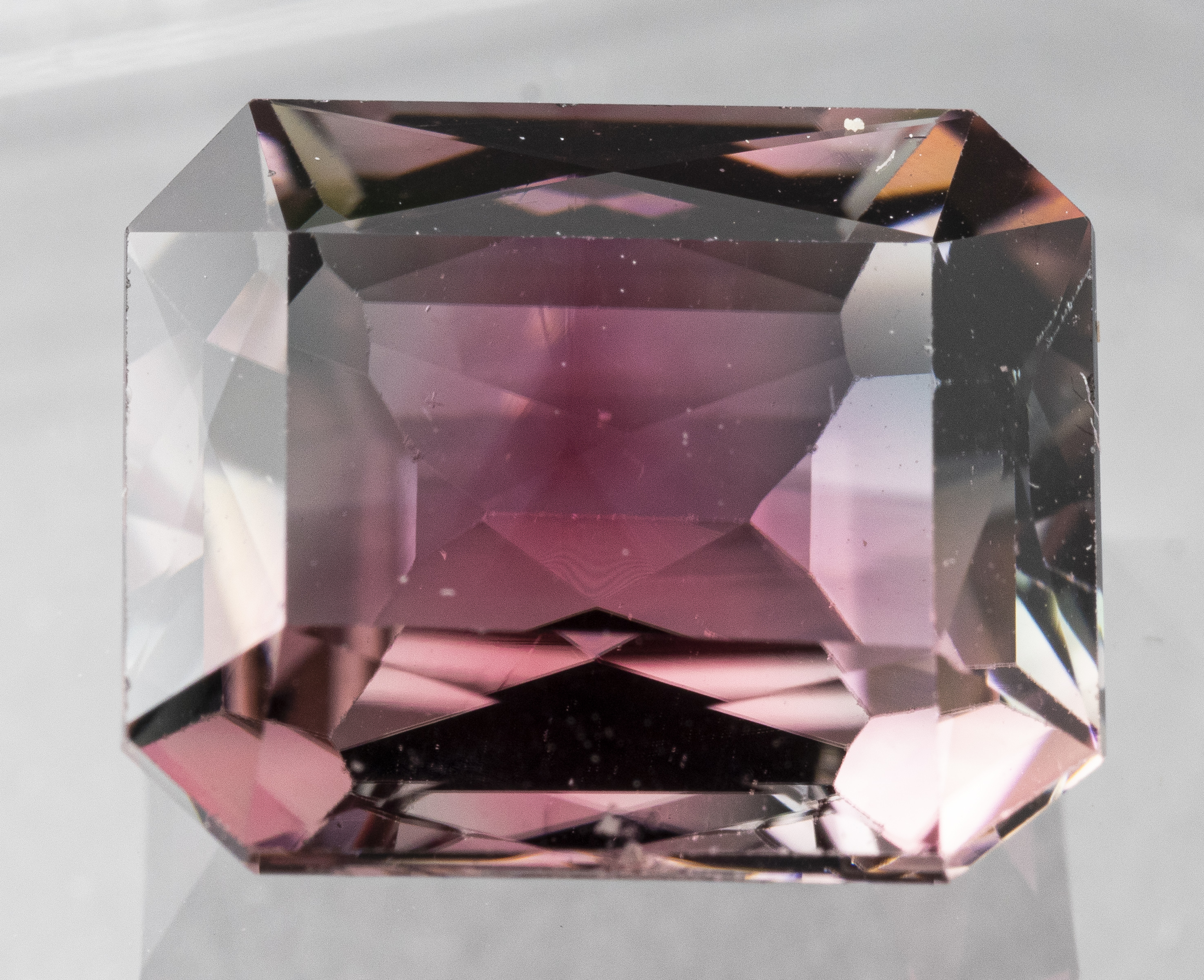 5CT. LOOSE RADIANT-CUT WATERMELON