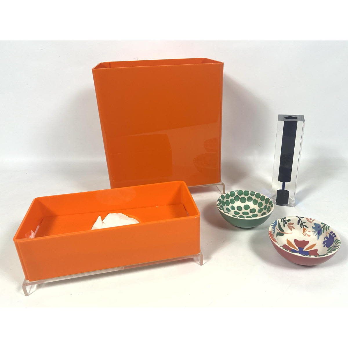 5pc Modern Design Lot. Bright
