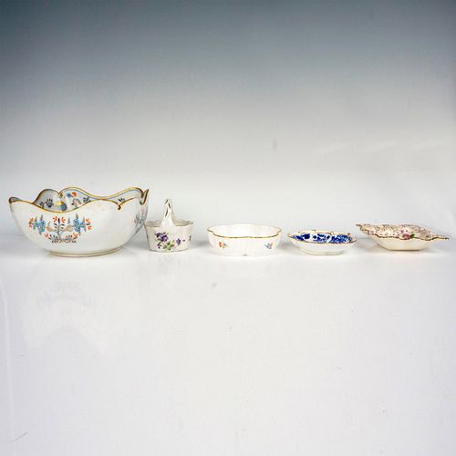 5PC PORCELAIN MANTEL AND SIDE TABLE