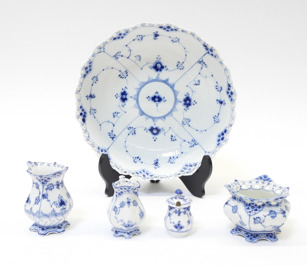 5PC ROYAL COPENHAGEN LACE PORCELAIN