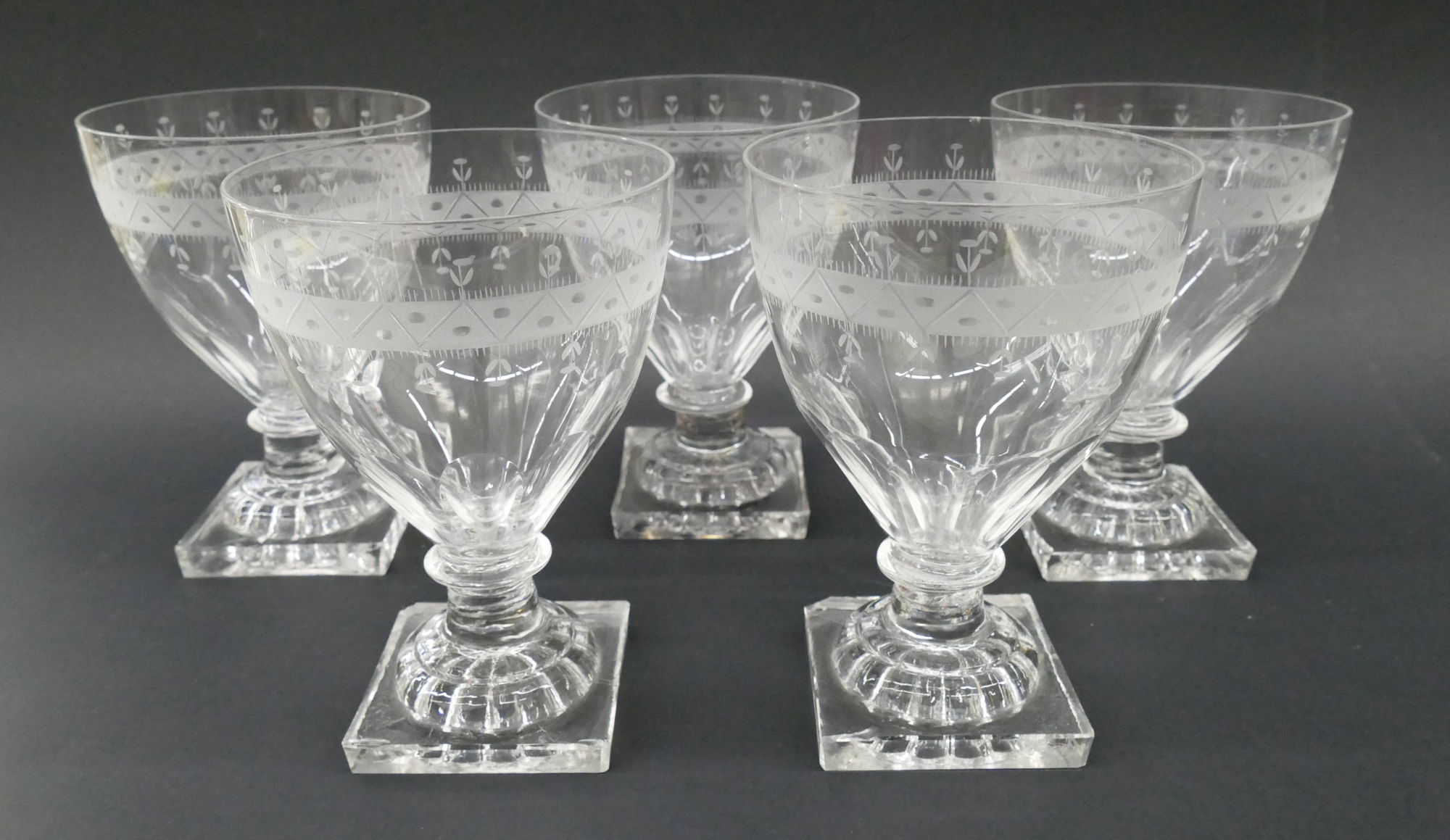 5pc Set English Engraved Tulip