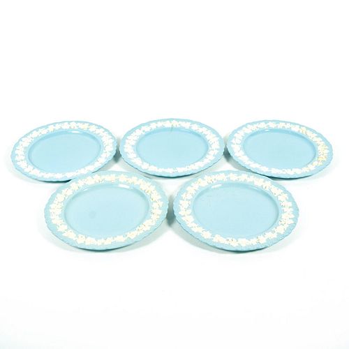 5PC WEDGWOOD DINNER PLATES EMBOSSED
