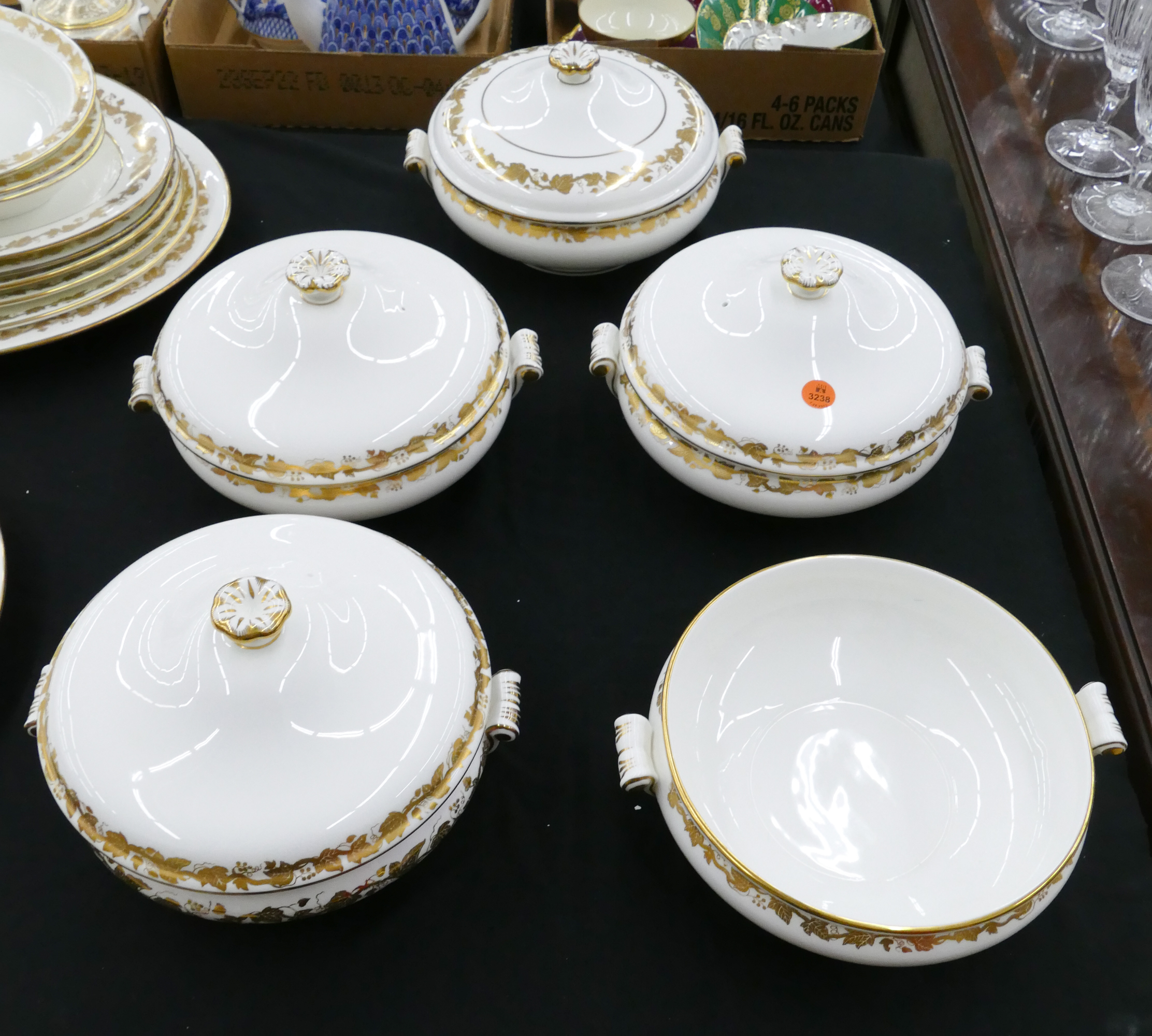 5pc Wedgwood 'Whitehall (White