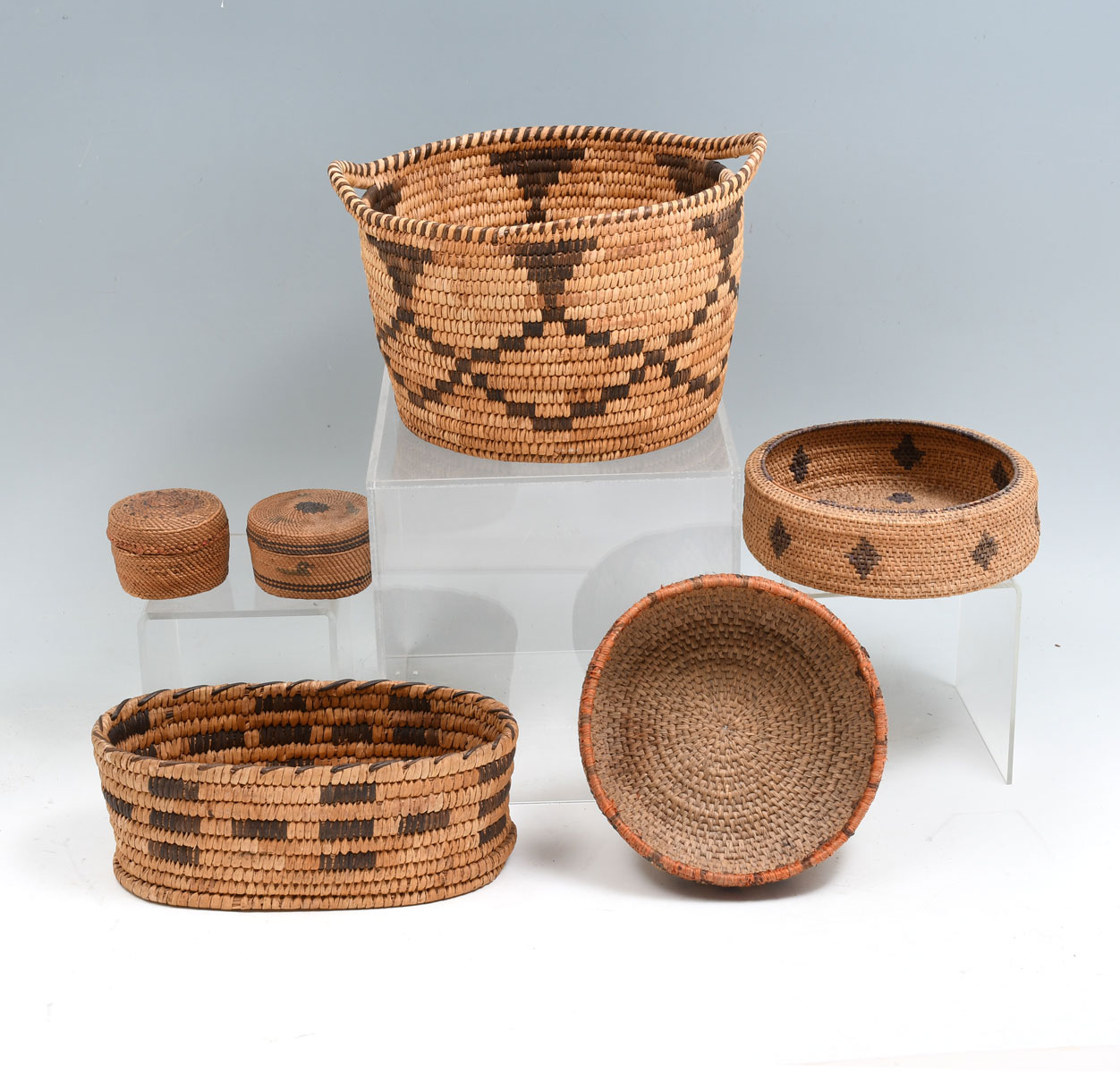 6 AMERICAN INDIAN WOVEN BASKETS: 1)