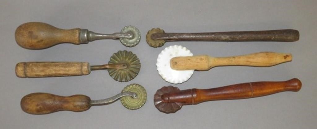6 ASSORTED FLUTED WHEEL PIE