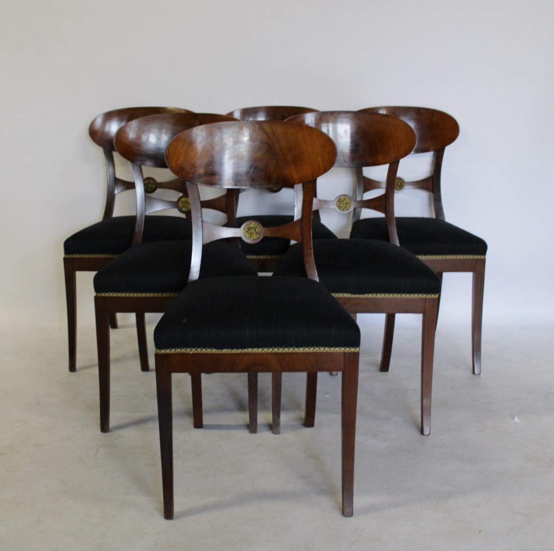 6 BIEDERMEIER CHAIRS WITH GILT