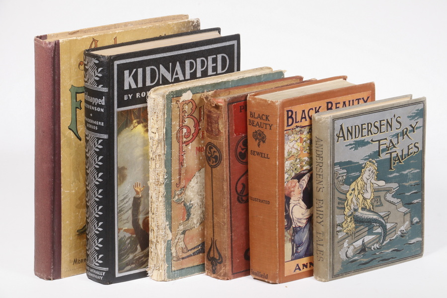 (6) CHILDREN'S BOOKS Collection