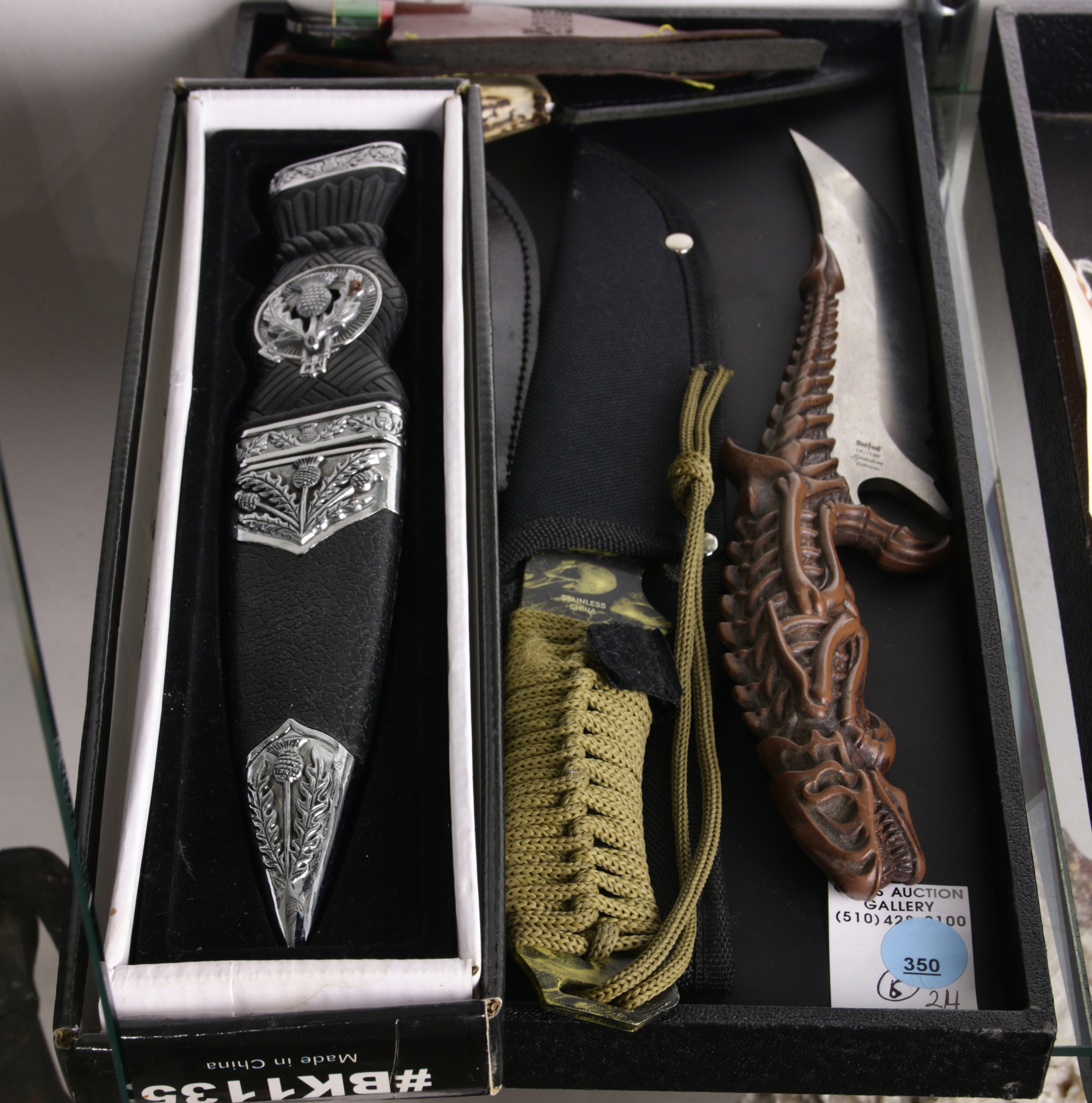 6 KNIVES:TAIWANESE UNITED KNIFE