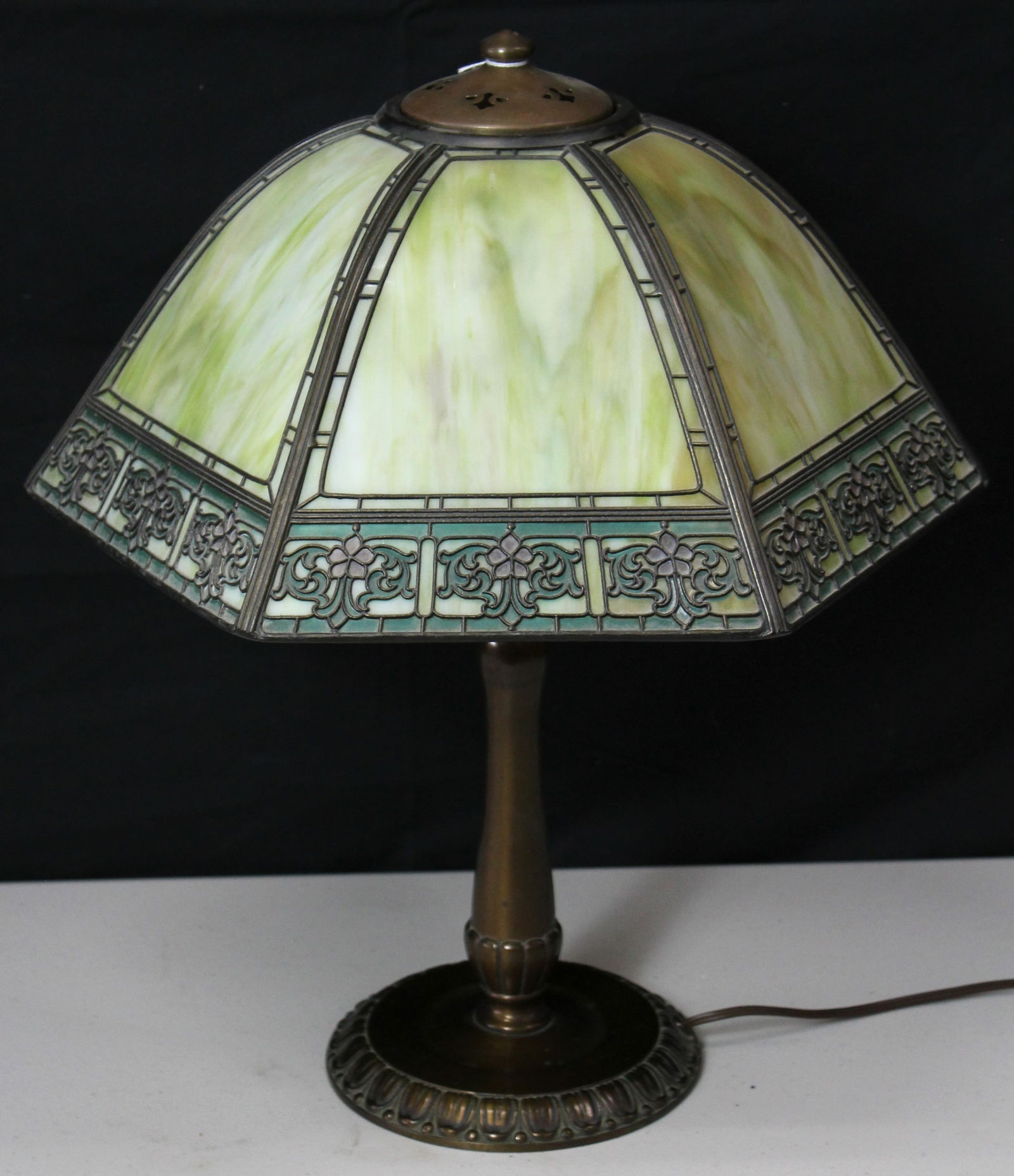 6 PANEL GREEN HANDEL TABLE LAMP
