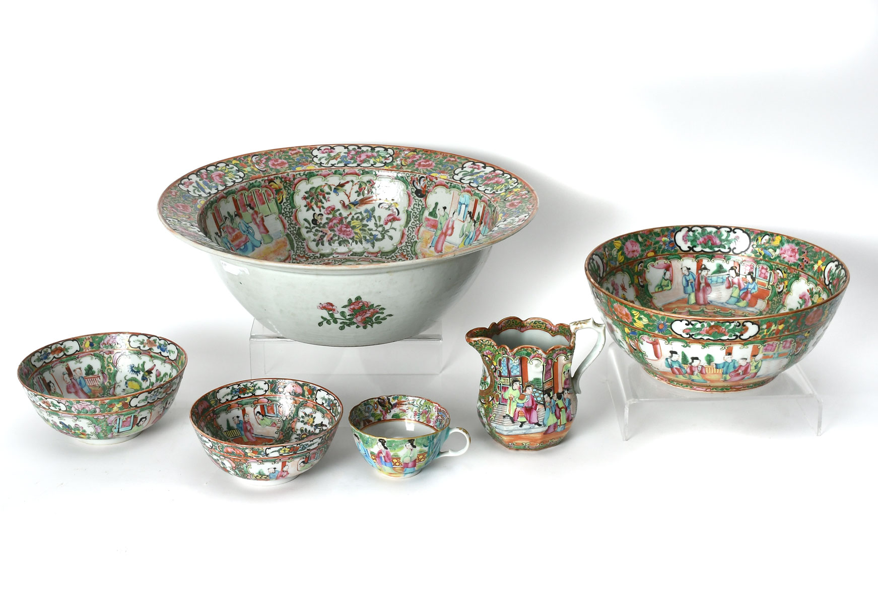 6 PC. CHINESE ROSE MEDALLION