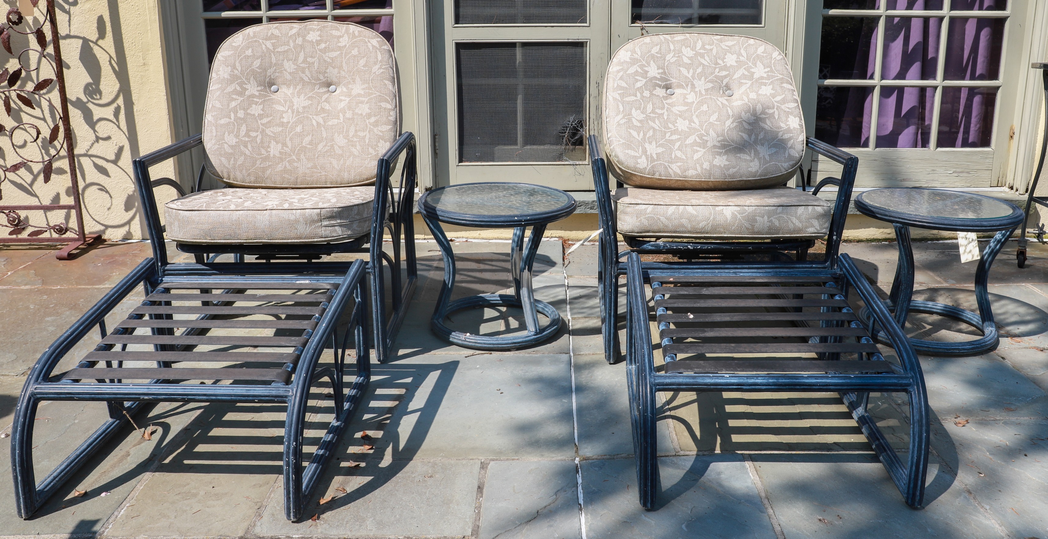(6) pc patio table and seating set,