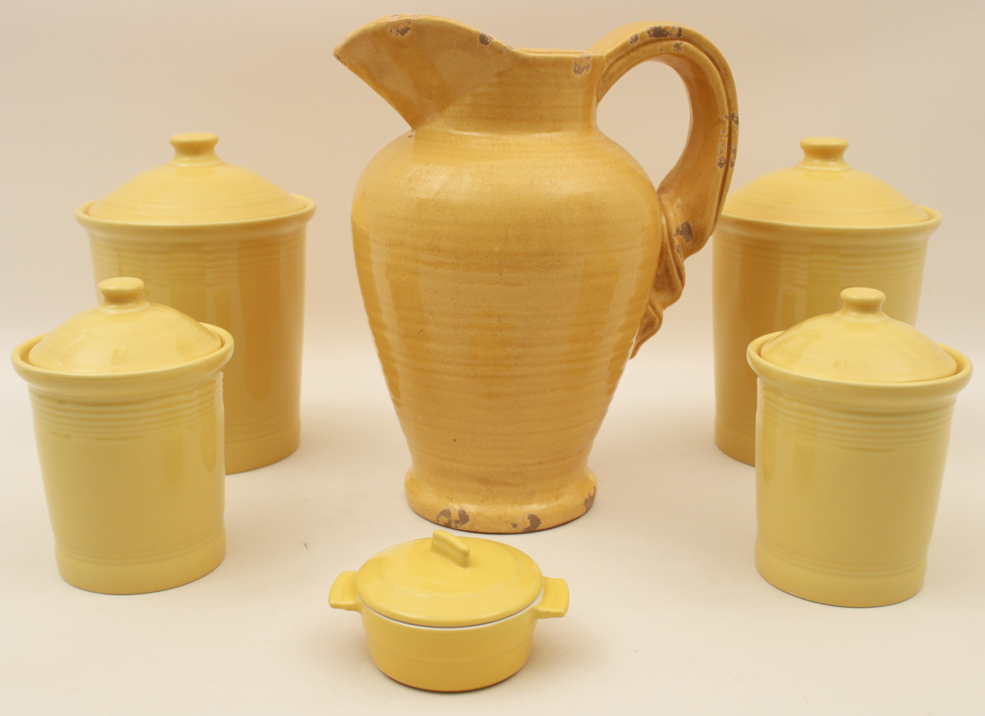 6 PIECE LOT OF POTTERY SIX PIECE