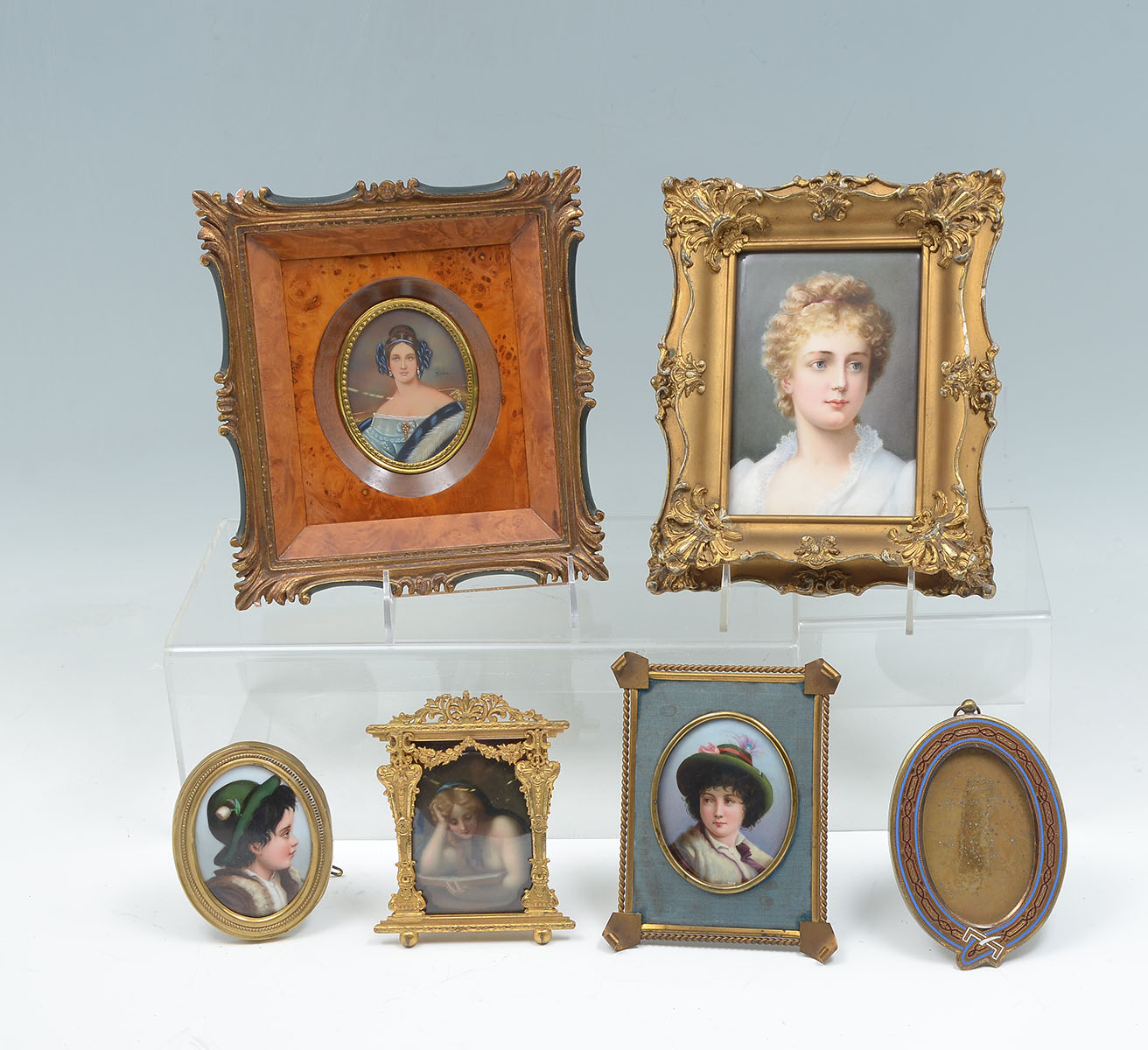 6 PIECE LOT WITH FRAMES AND