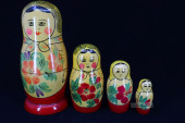 6" RUSSIAN NESTING DOLLS, 4 PI