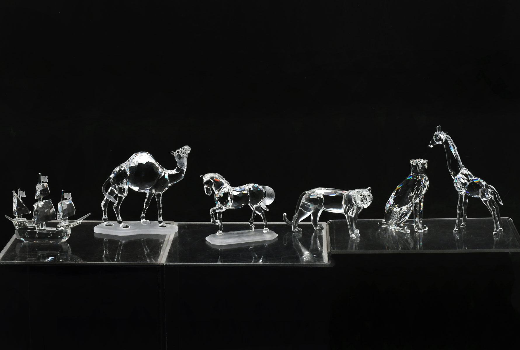 6 SWAROVSKI SILVER CRYSTAL