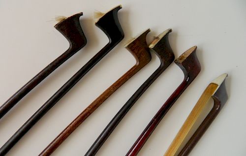 6 VIOLIN BOWS6 Violin bows- 5 of