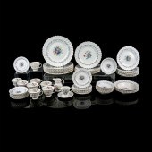 61PC ANTIQUE ROYAL DOULTON BON