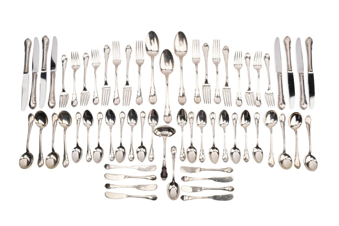 61PC LUNT 'MODERN VICTORIAN'