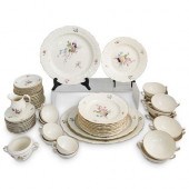 (62 PC) ROYAL COPENHAGEN PORCE