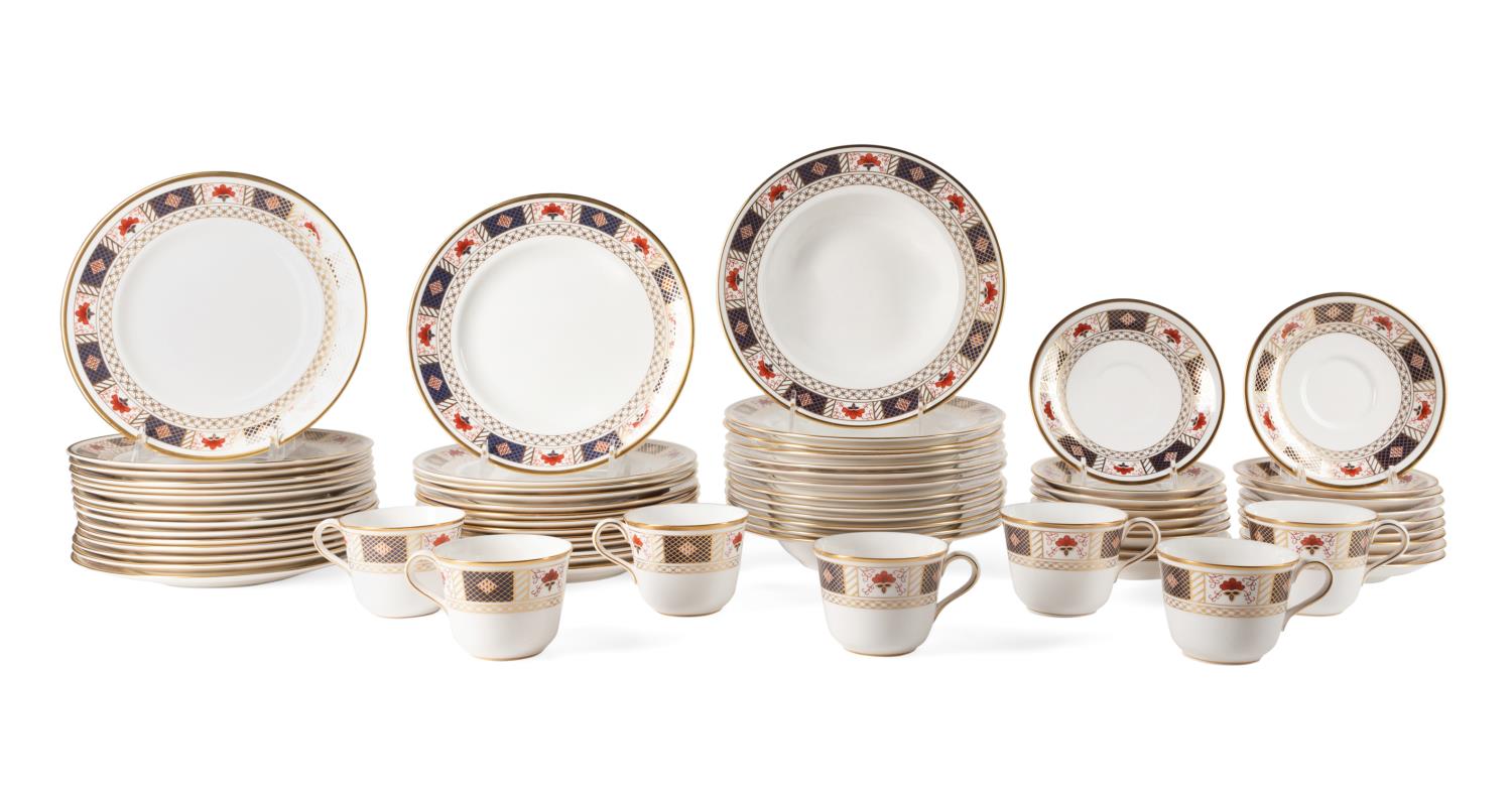 66PCS ROYAL CROWN DERBY 'DERBY