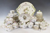 (68) HEREND ROTHSCHILD BIRD DI