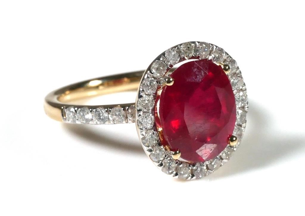 6.8CT RUBY & DIAMONDS RINGNatural