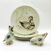 6PC RED WING POTTERY PLATES, S