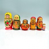 6PC VINTAGE RUSSIAN DOLL SETA