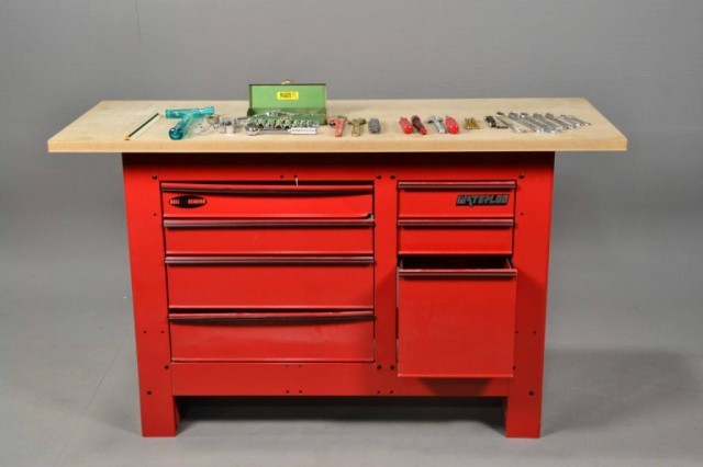 7-DRAWERS STANDING TOOL CHEST W/