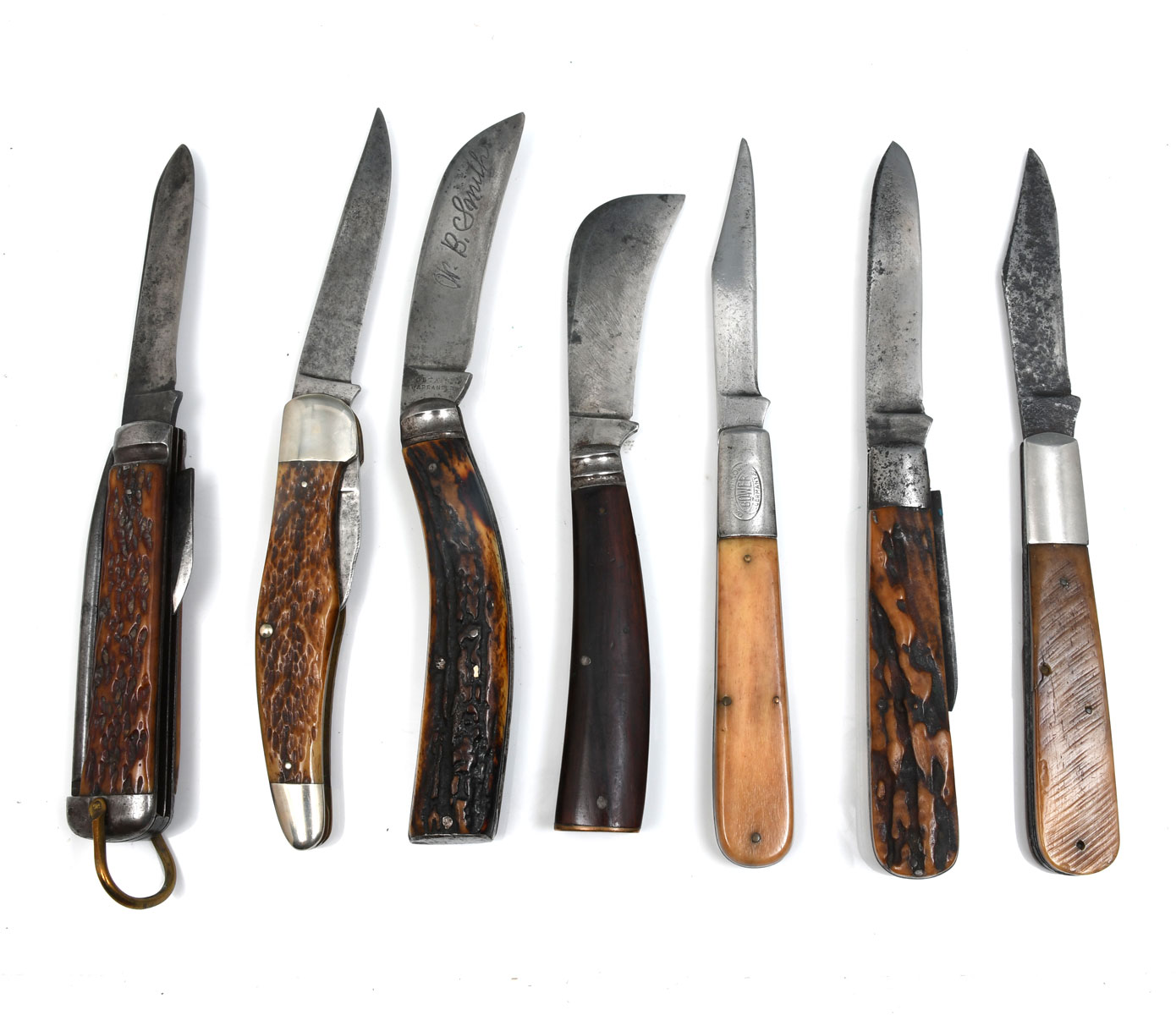 7 FOLDING KNIVES