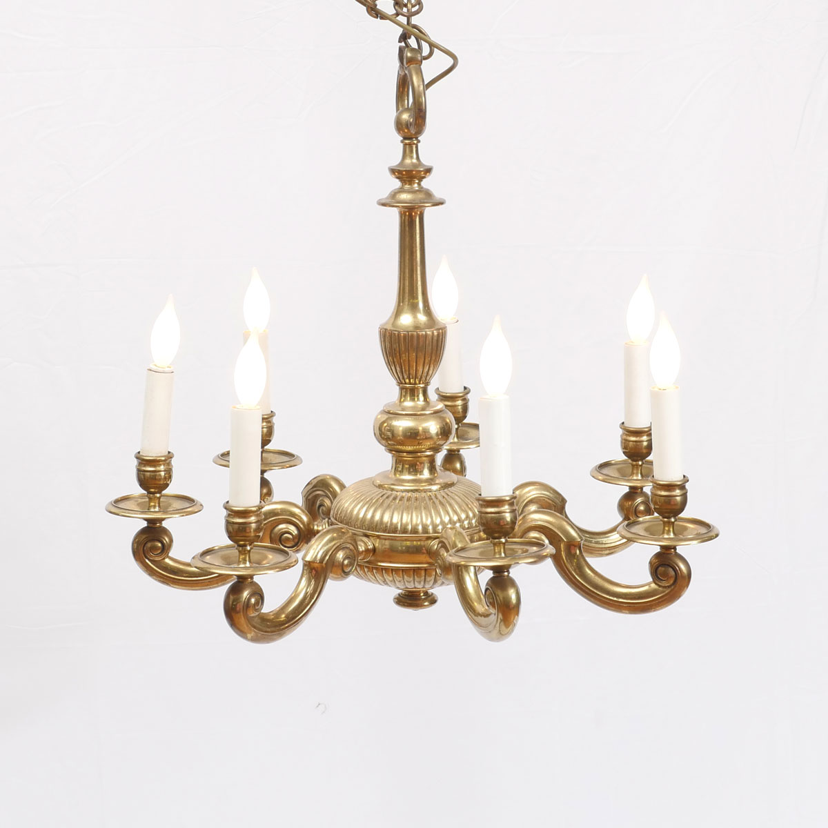 7 LIGHT BRASS CHANDELIER: Brass