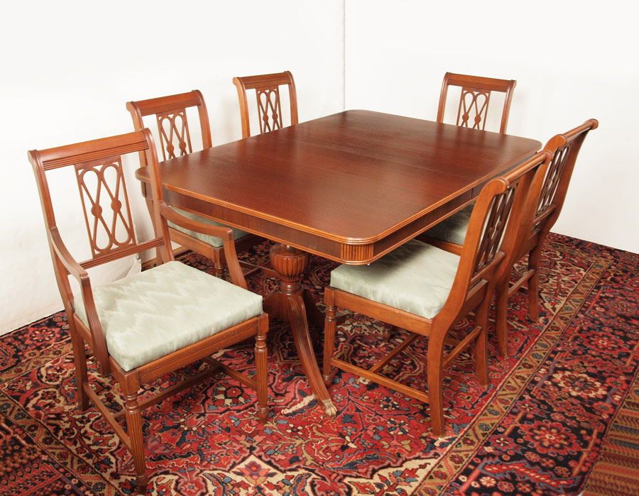 7 PC MAHOGANY DOUBLE PEDESTAL